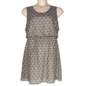 LOVE CAMERON White With Black Geometric Print Sleeveless 3X Dress